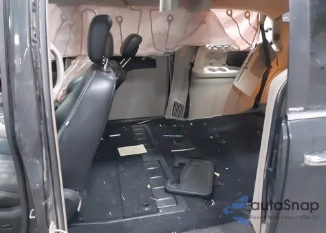 2012 Chrysler Town & Country Touring-L z USA, uszkodzony, nr VIN 2C4RC1CG2CR369076